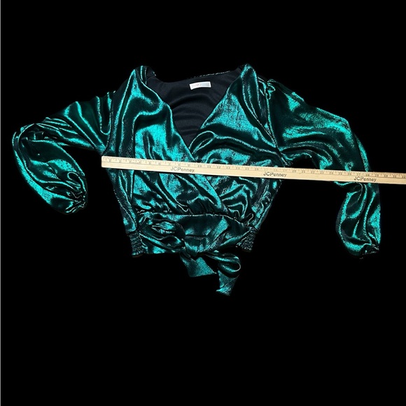 Vibrant 80’s Style Green Wrap Top - Picture 5 of 8